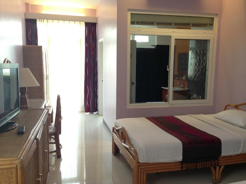Day Inn Hotel Ban Nongdouang Exterior photo